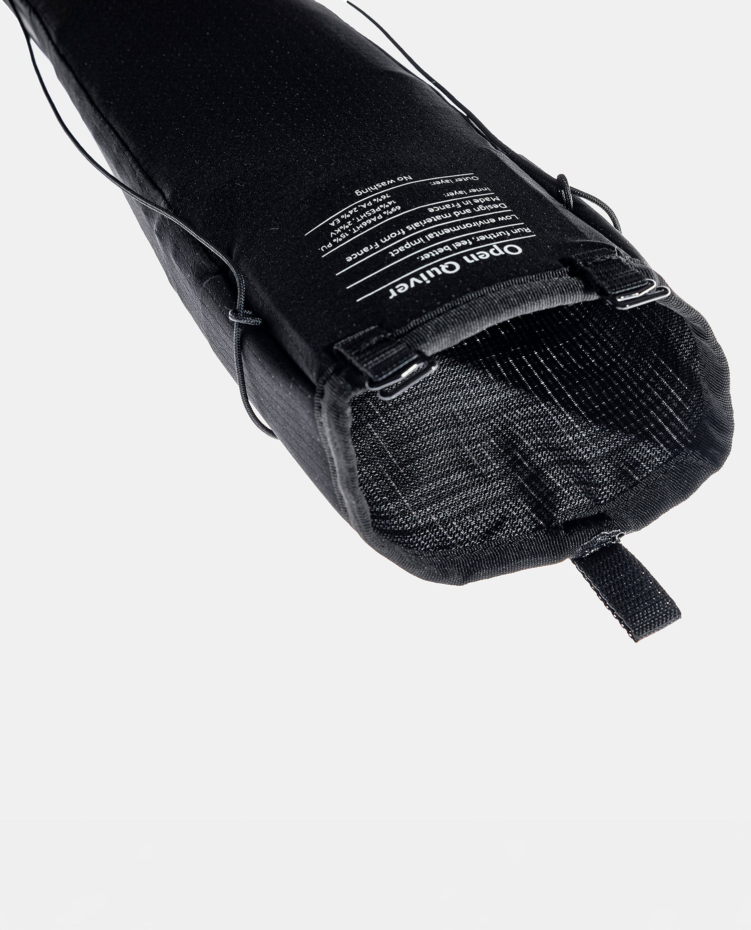 open quiver noir black wise ultra running